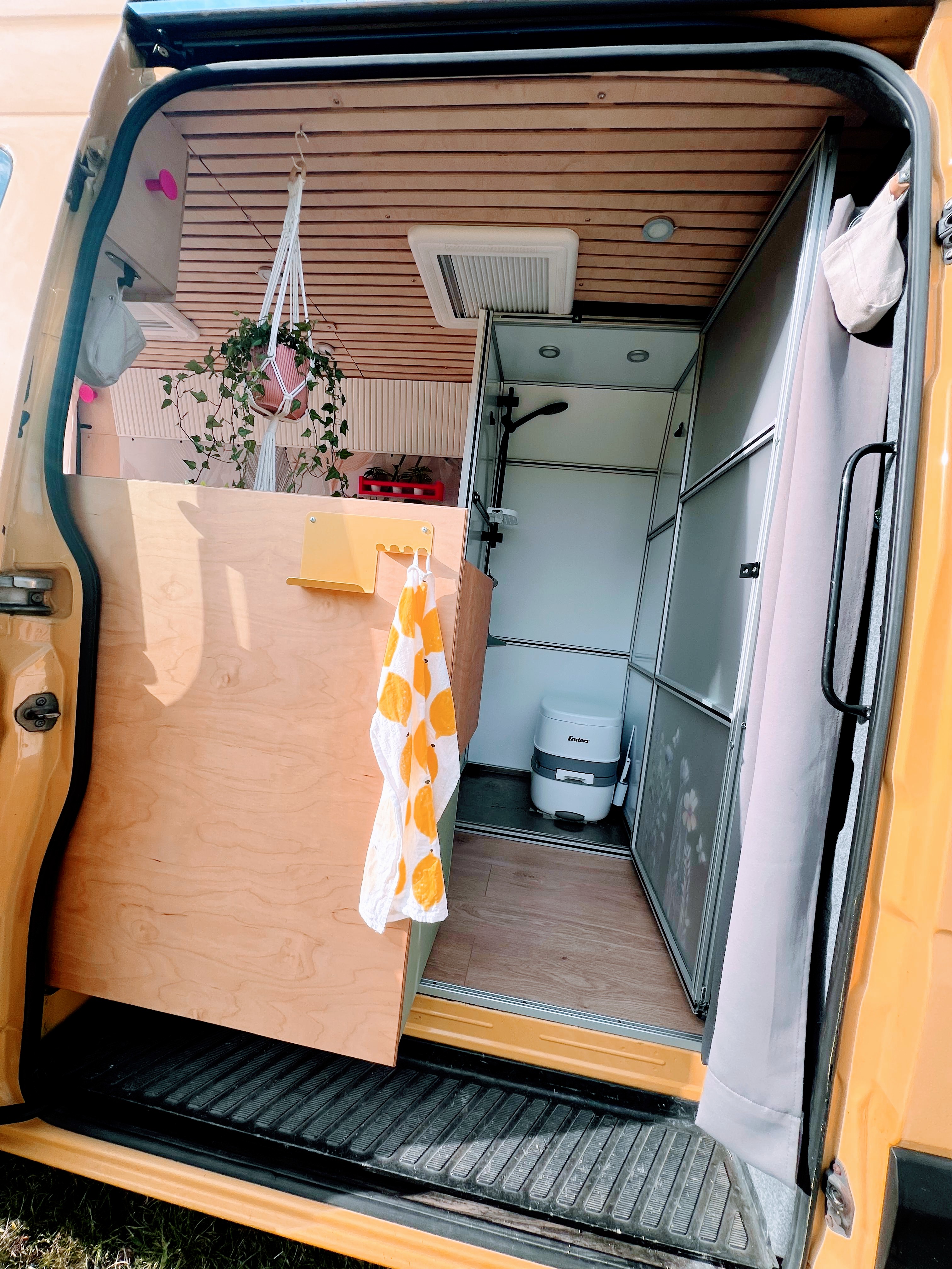 Dusche & Campingtoilette, nordic.stay.camper